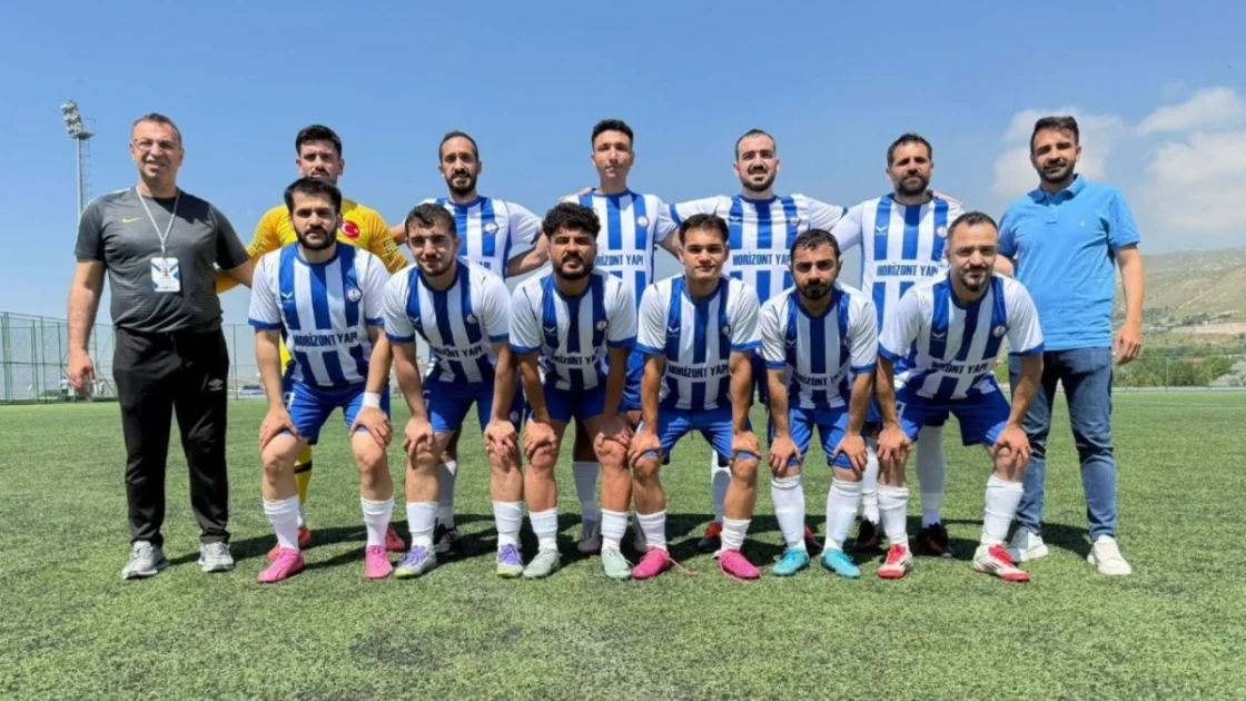Adıyaman Belediyespor İşitme Engelliler Takımı yarı finalde