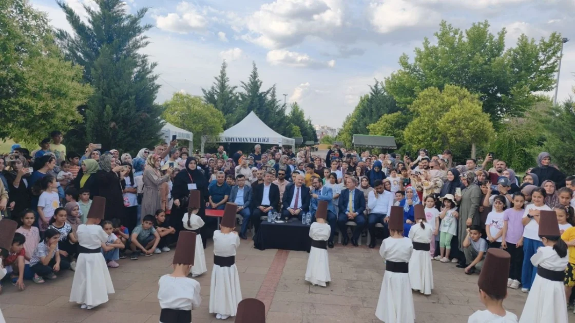 Adıyaman'da Kur'an Kursu Öğrencilerinden Yıl Sonu Kapanış Programı